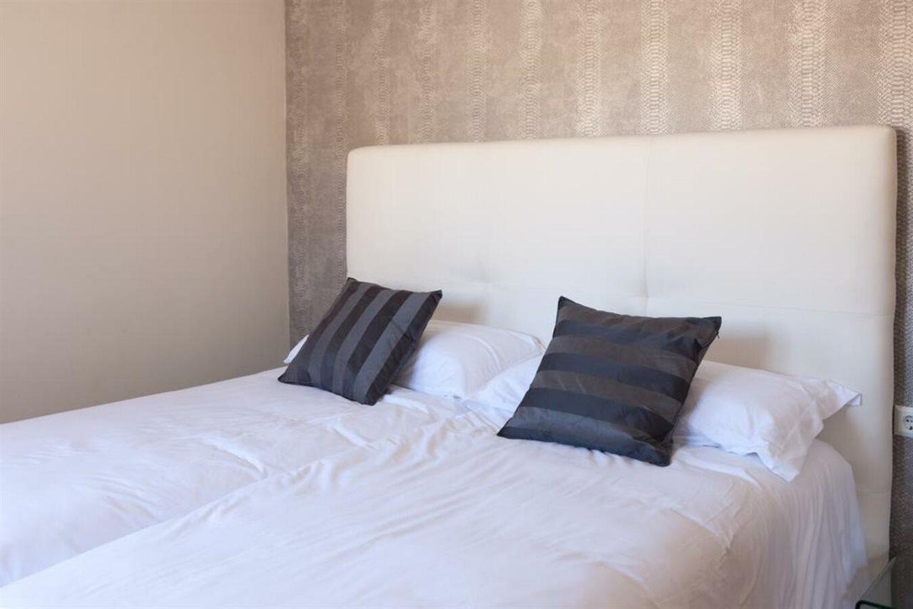 Apartamentos Valentina Deluxe 3000 Granada Dış mekan fotoğraf